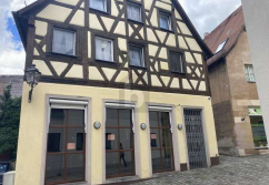 Lauf an der Pegnitz , Ladenlokal, Gastronomie mieten oder kaufen