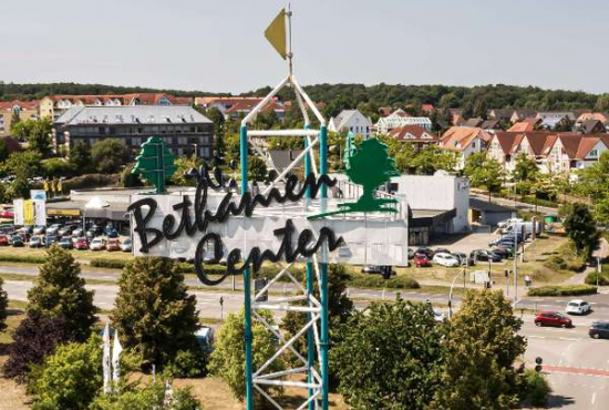 Neubrandenburg Mirabellenstraße, Ladenlokal, Gastronomie mieten oder kaufen