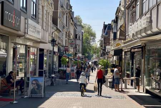 Neuss Neustraße, Ladenlokal, Gastronomie mieten oder kaufen