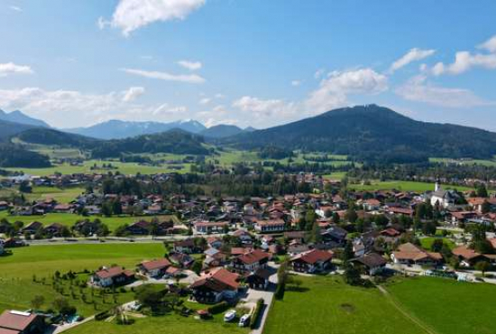 Inzell , Ladenlokal, Gastronomie mieten oder kaufen