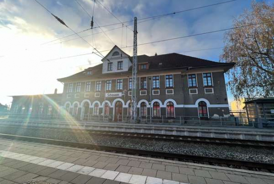 Schwaan Bahnhof, Ladenlokal, Gastronomie mieten oder kaufen