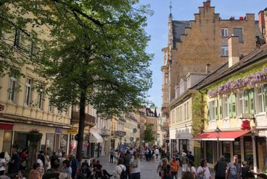 Baden-Baden , Ladenlokal, Gastronomie mieten oder kaufen