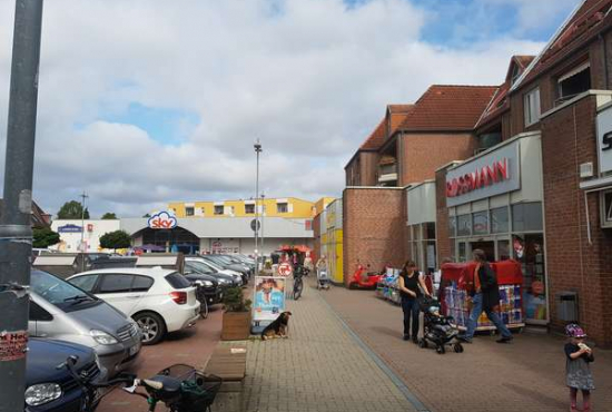 Stockelsdorf Rathausmarkt, Ladenlokal, Gastronomie mieten oder kaufen