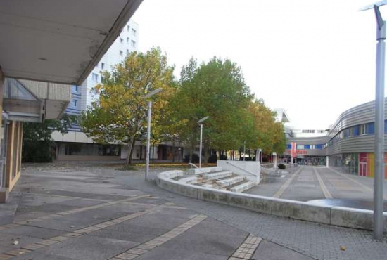 Berlin Marzahner Promenade, Ladenlokal, Gastronomie mieten oder kaufen