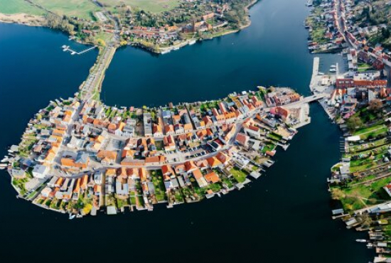 Malchow , Ladenlokal, Gastronomie mieten oder kaufen