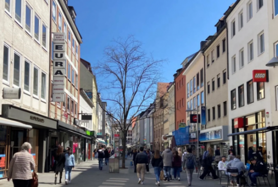 Nürnberg , Ladenlokal, Gastronomie mieten oder kaufen