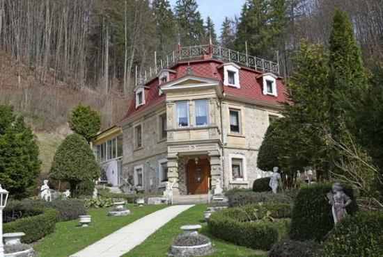 Bad Urach Wiesentalstraße, Ladenlokal, Gastronomie mieten oder kaufen