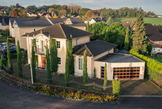 Frechen Karl-Loewe-Straße, Ladenlokal, Gastronomie mieten oder kaufen