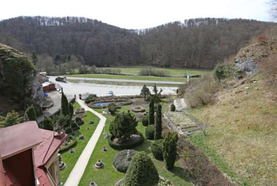 Bad Urach Wiesentalstraße, Ladenlokal, Gastronomie mieten oder kaufen