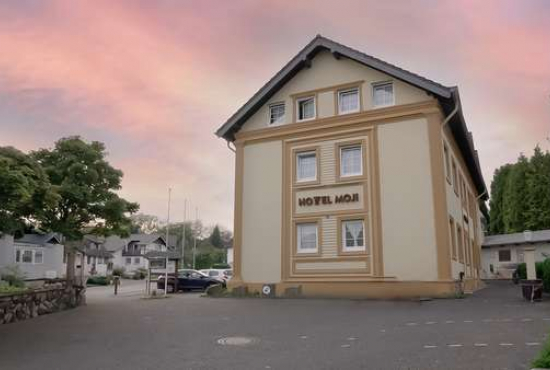 Lindlar Hochstraße, Ladenlokal, Gastronomie mieten oder kaufen