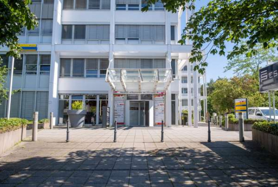 Dreieich Robert-Bosch-Str., Ladenlokal, Gastronomie mieten oder kaufen