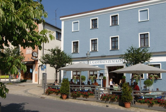 Grafenau Stadtplatz 8, Ladenlokal, Gastronomie mieten oder kaufen