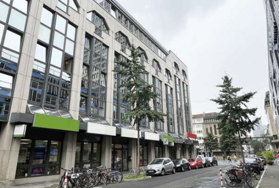 Düsseldorf , Ladenlokal, Gastronomie mieten oder kaufen
