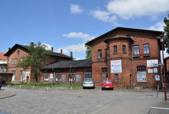 Schwerin Zum Bahnhof, Ladenlokal, Gastronomie mieten oder kaufen