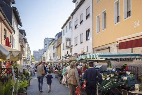 Neu-Isenburg Platz zur Neuen Welt, Ladenlokal, Gastronomie mieten oder kaufen