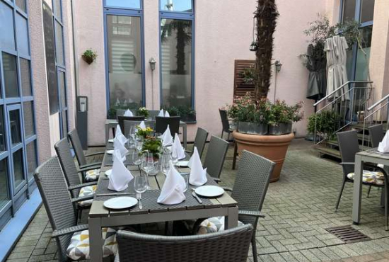 Hilden Nové-Mesto-Platz, Ladenlokal, Gastronomie mieten oder kaufen