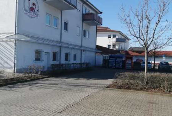 Dessau-Roßlau Lichtenauer Straße, Ladenlokal, Gastronomie mieten oder kaufen