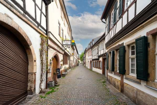 Neustadt Mittelgasse, Ladenlokal, Gastronomie mieten oder kaufen