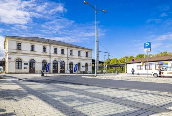 Pirna Bahnhof, Ladenlokal, Gastronomie mieten oder kaufen